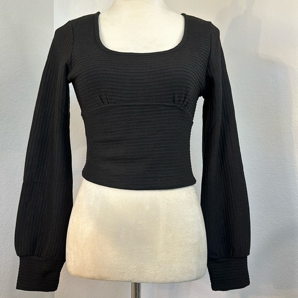 NWT BAND OF THE FREE BOG BLACK CROP TOP RIBBED KNIT LONG SLEEVES TIE - Picture 4 of 10